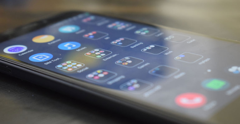 Opération smartphone Vif